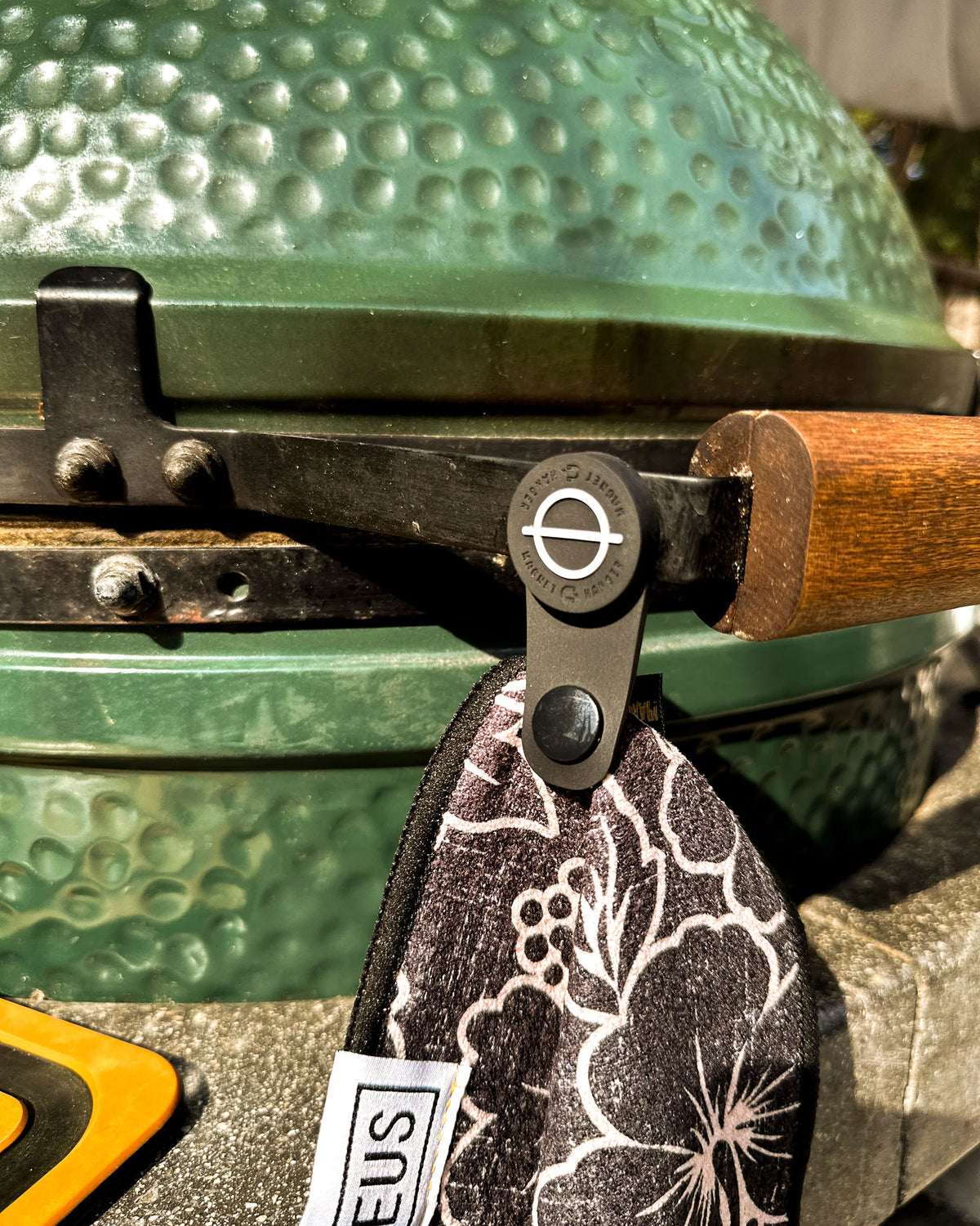Black Petal BBQ Eco Towel - Leus Towels Australia